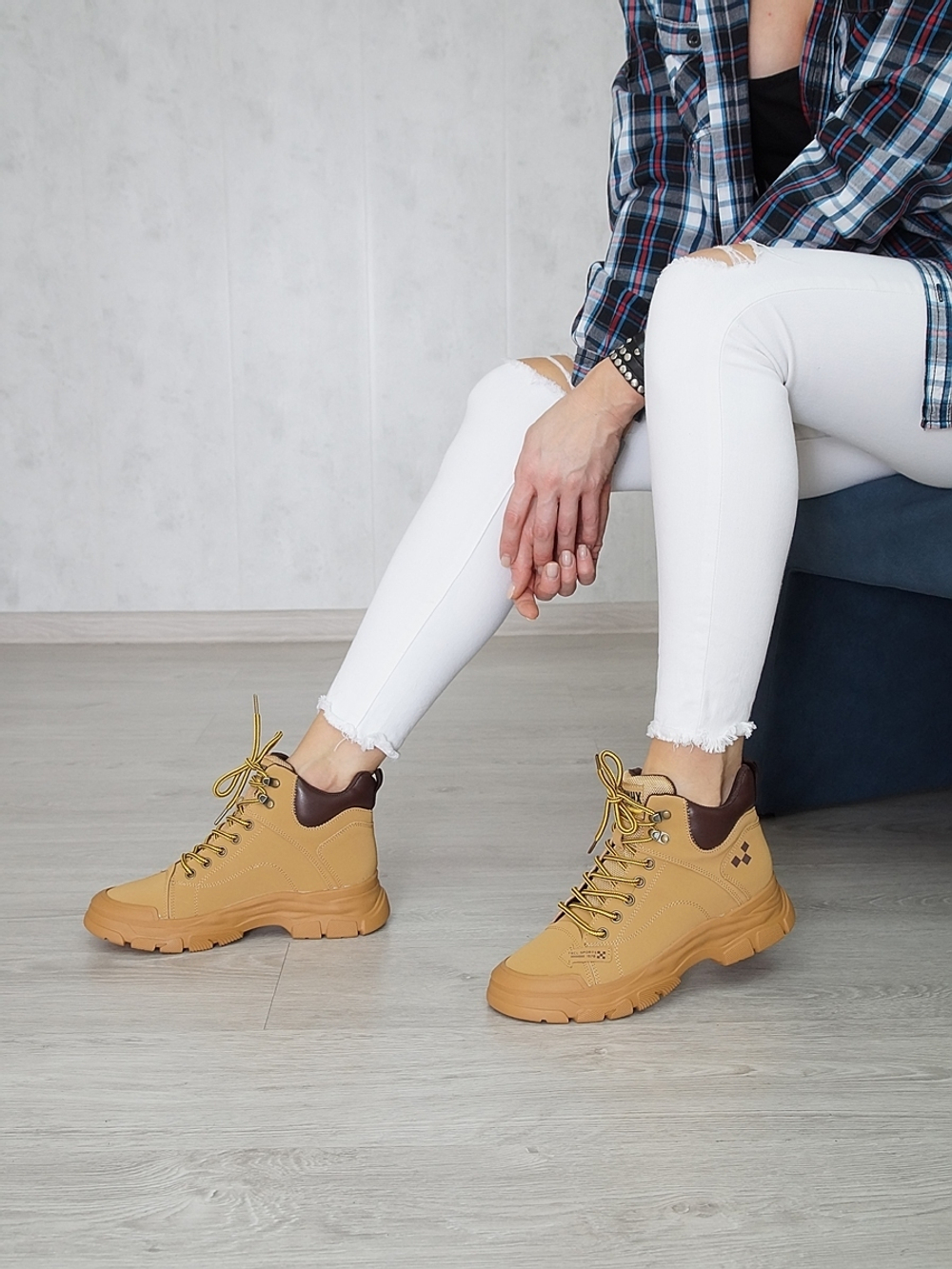 Ботинки женские MALIN DEGELY 884-3В