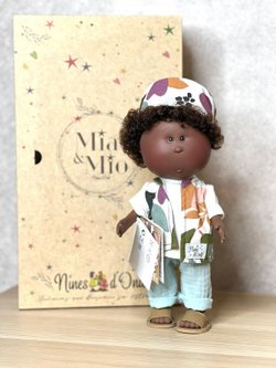 Кукла Nines виниловая 30см MIO CASE (3407A)