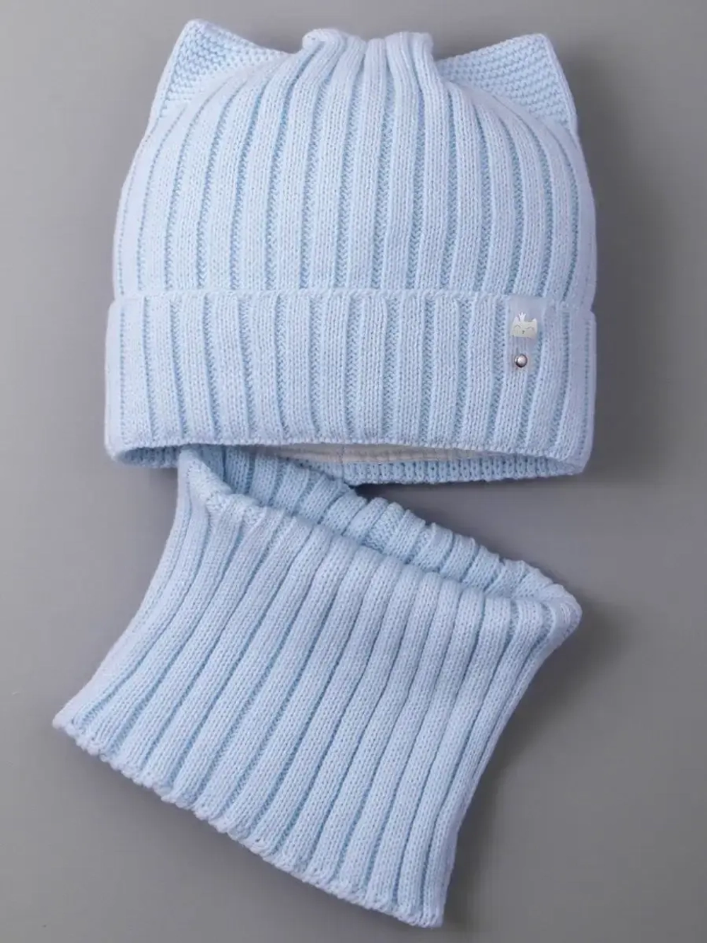 Шапка для девочки осенняя c ушками и снуд