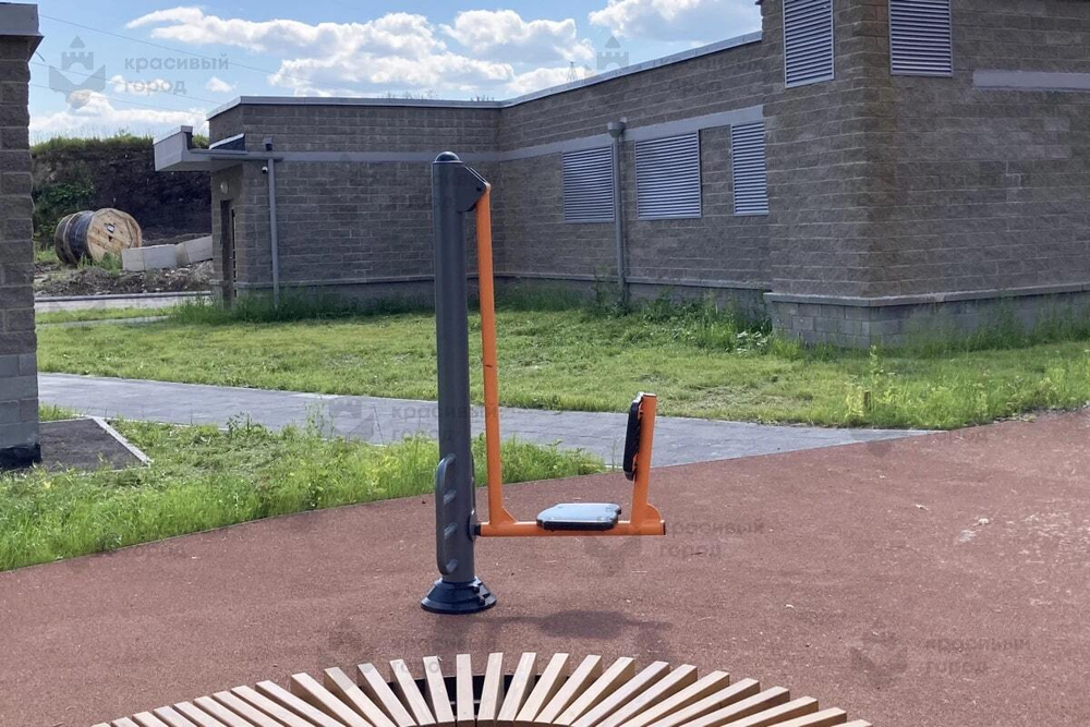 Уличный тренажер Жим ногами