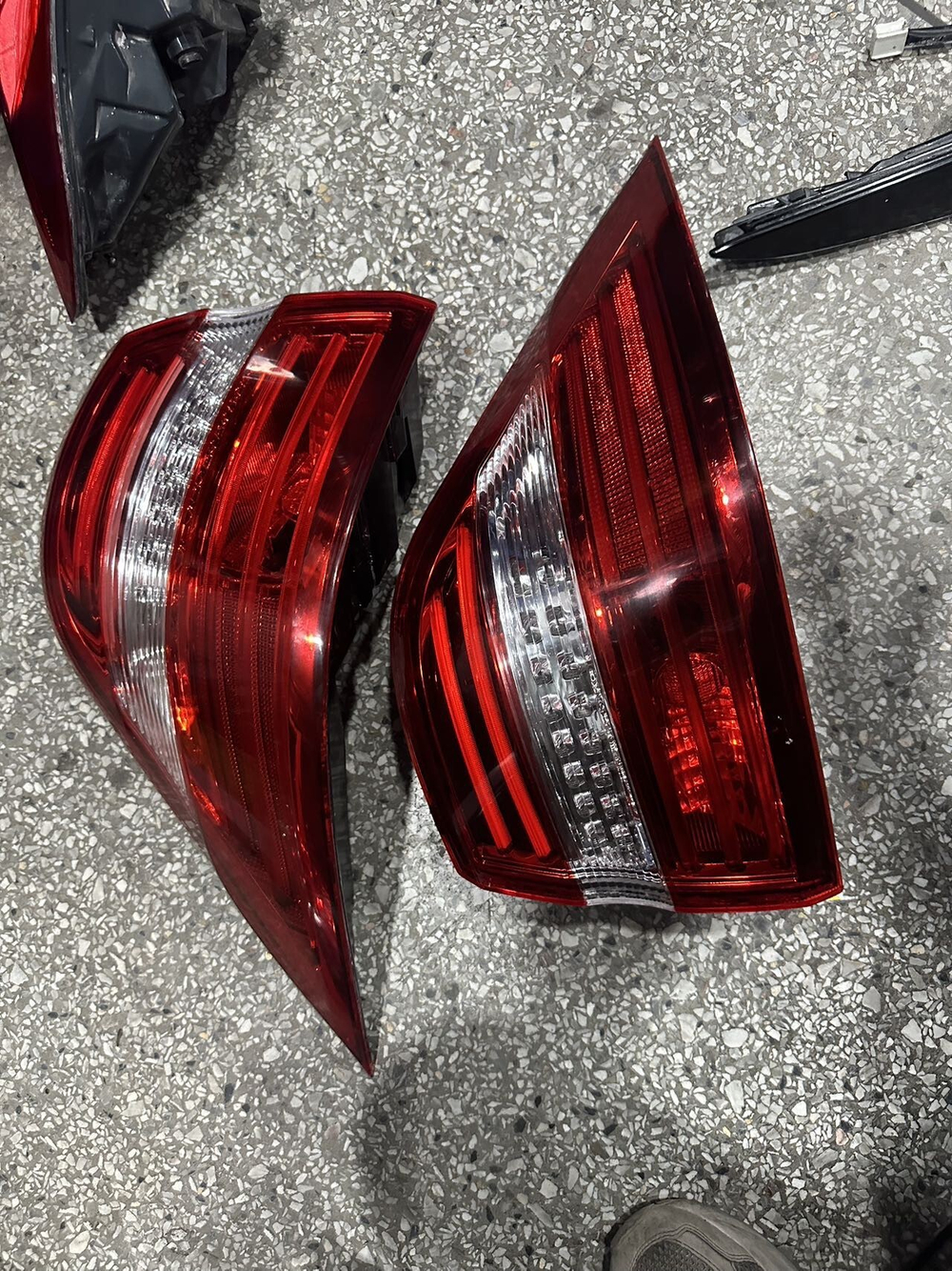 Задний фонарь Mercedes-Benz ML350/ML400 W166 оригинал,