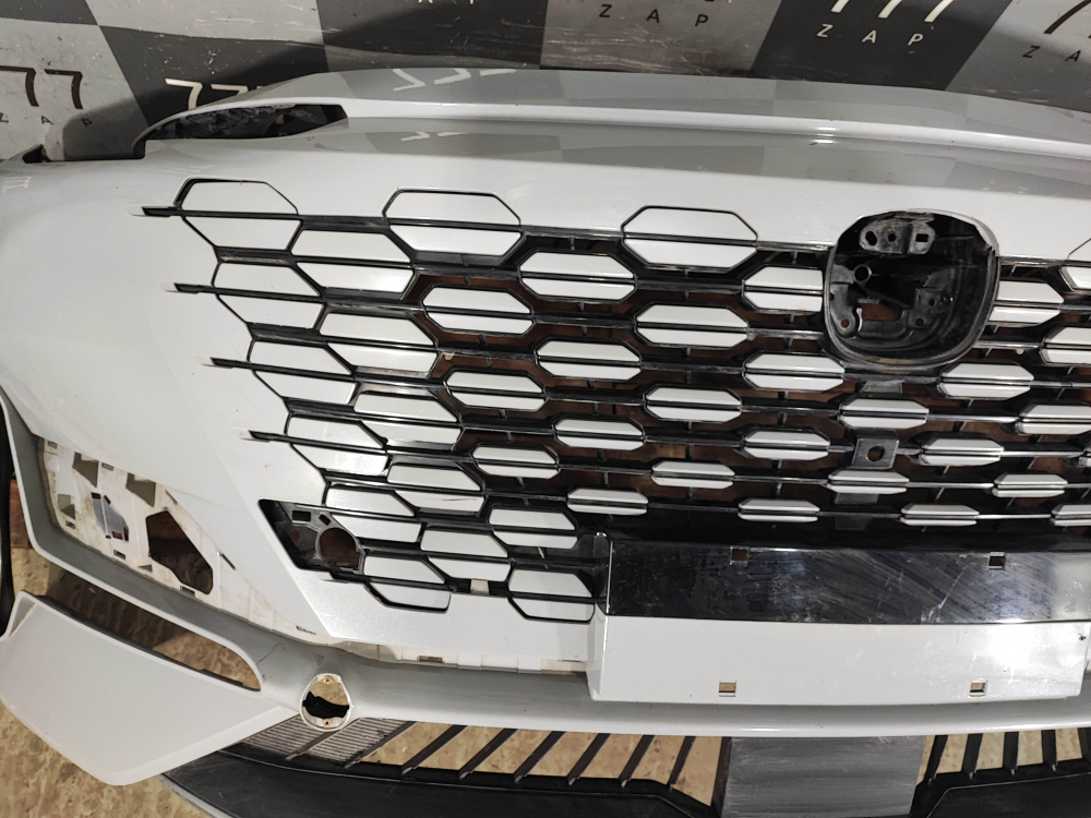 Бампер передний Changan UNI-K 20-нв Б/У Оригинал CD569F2713011400AA