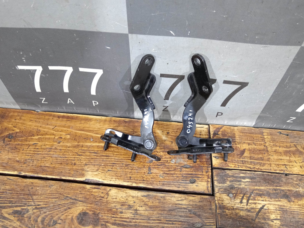 Петли крышки багажника комплект левая правая Nissan X-Trail 3 (T32) 13-23 Б/У Оригинал 904014BA0A