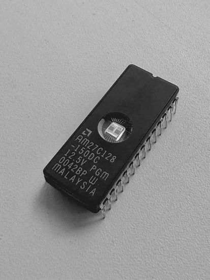 Микросхема памяти AM27C128-150DC / FDIP28W