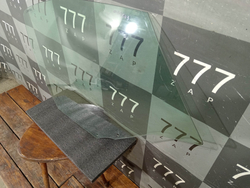 Стекло двери передней правой Peugeot 408 1 10-22 Б/У Оригинал 9676484180