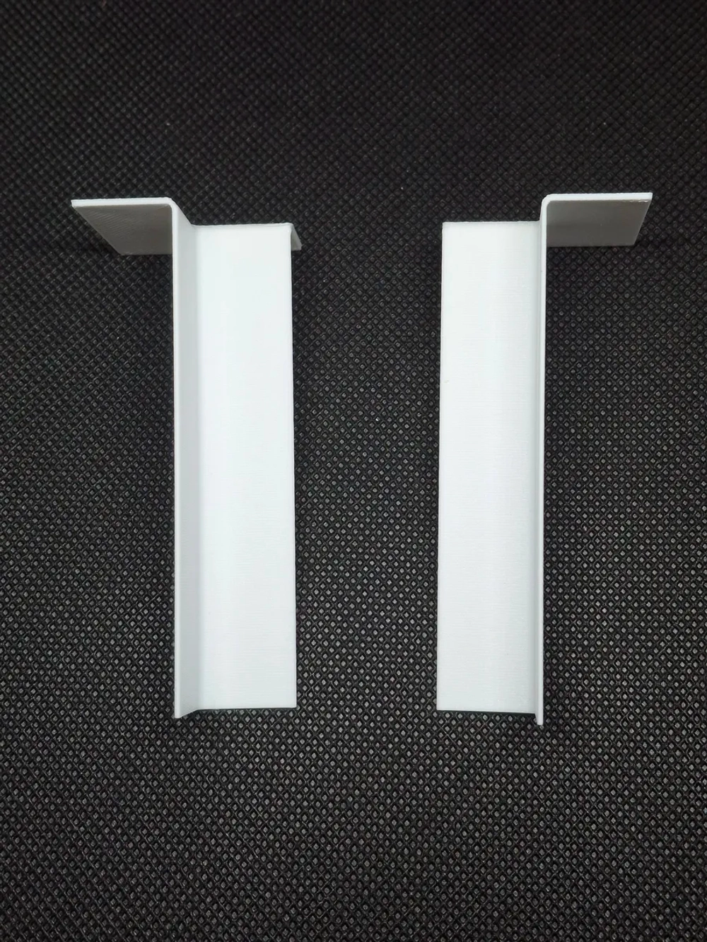 Уголок внутренний для плинтуса (16*80мм) - 4 шт