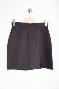 Юбка прямого кроя, визуально на 44 размер