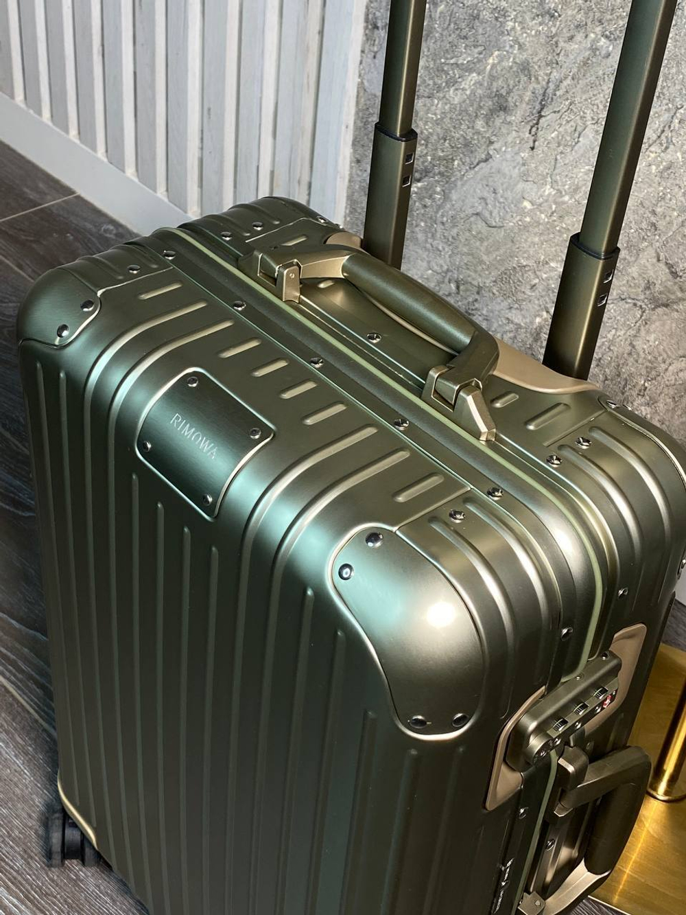 Чемодан Rimowa