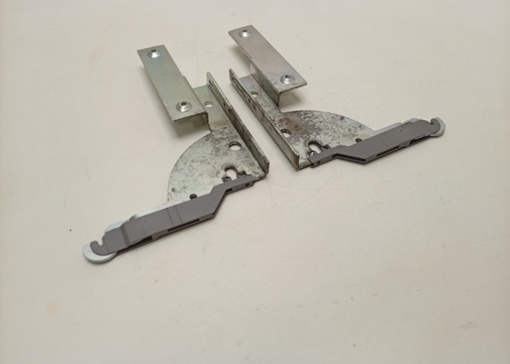 DW1455FI ктп10 Петли двери для посудомоечной машины Teka DW1455FI б/у