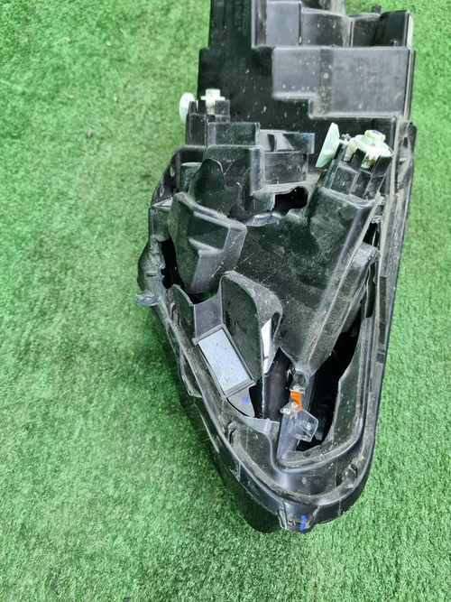 Битая Фара правая Geely Coolray (19-23) галоген