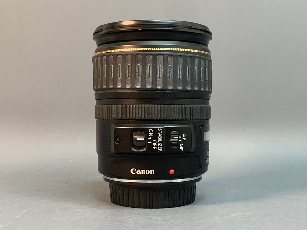 Canon EF 28-135mm 3.5-5.6 IS USM