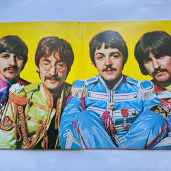 Винтажная виниловая пластинка LP The Beatles Sgt. Pepper's Lonely Hearts Club Band (Германия 1972)