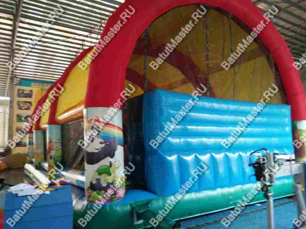Коммерческий надувной батут "Зверята с крышей 2" 11*7*6 м