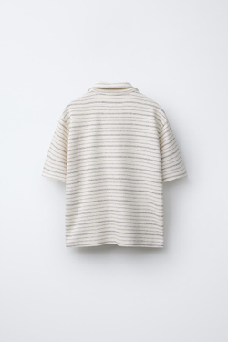 ZARA КОМПЛЕКТ ИЗ РЕЛЬЕФНОГО ПОЛО И ШОРТОВ-БЕРМУДОВ, ЭКРЮ