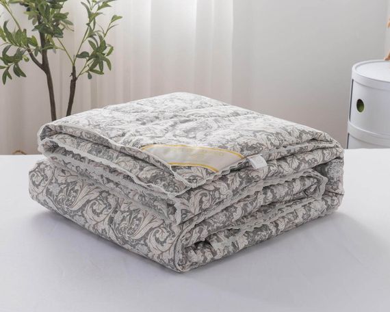 Одеяло Аделина микроволокно в сатине всесезонное