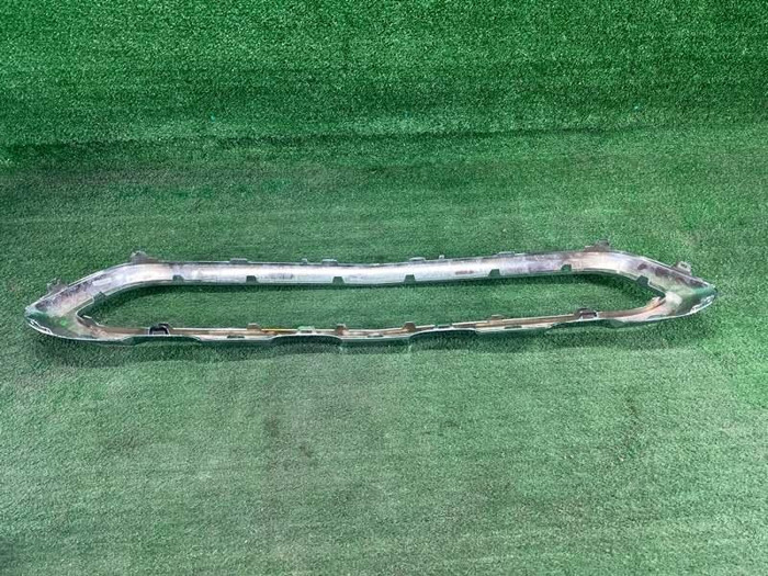 Молдинг переднего бампера Mercedes GLC X253 (2015-2019)