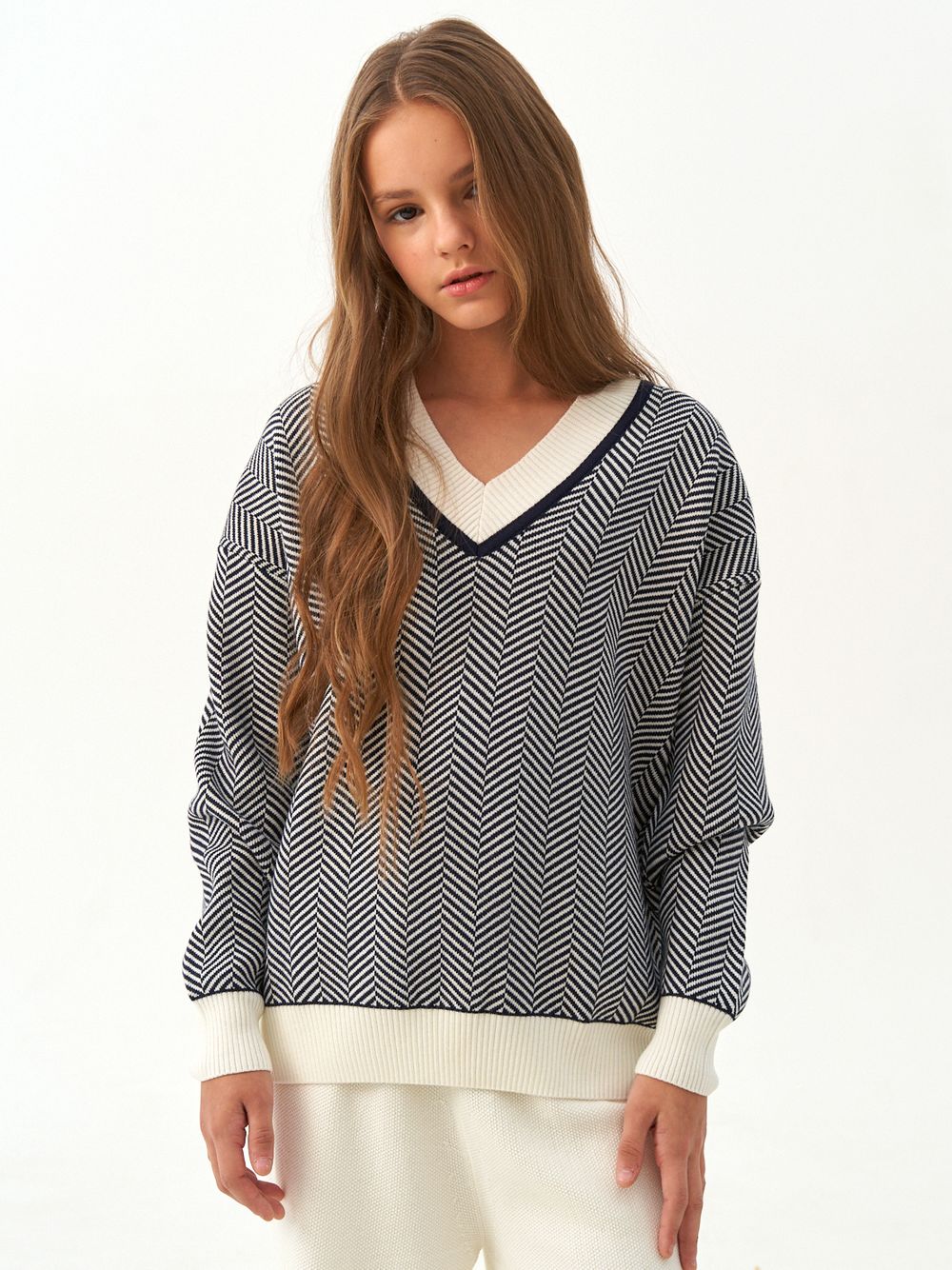 Джемпер для девочки 954 синий-молочный