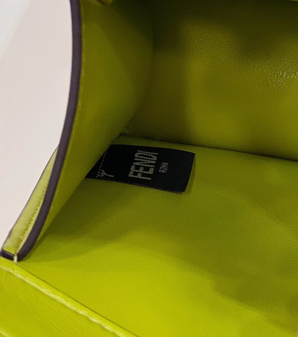 Fendi Peekaboo ISeeU Petite 20 cm