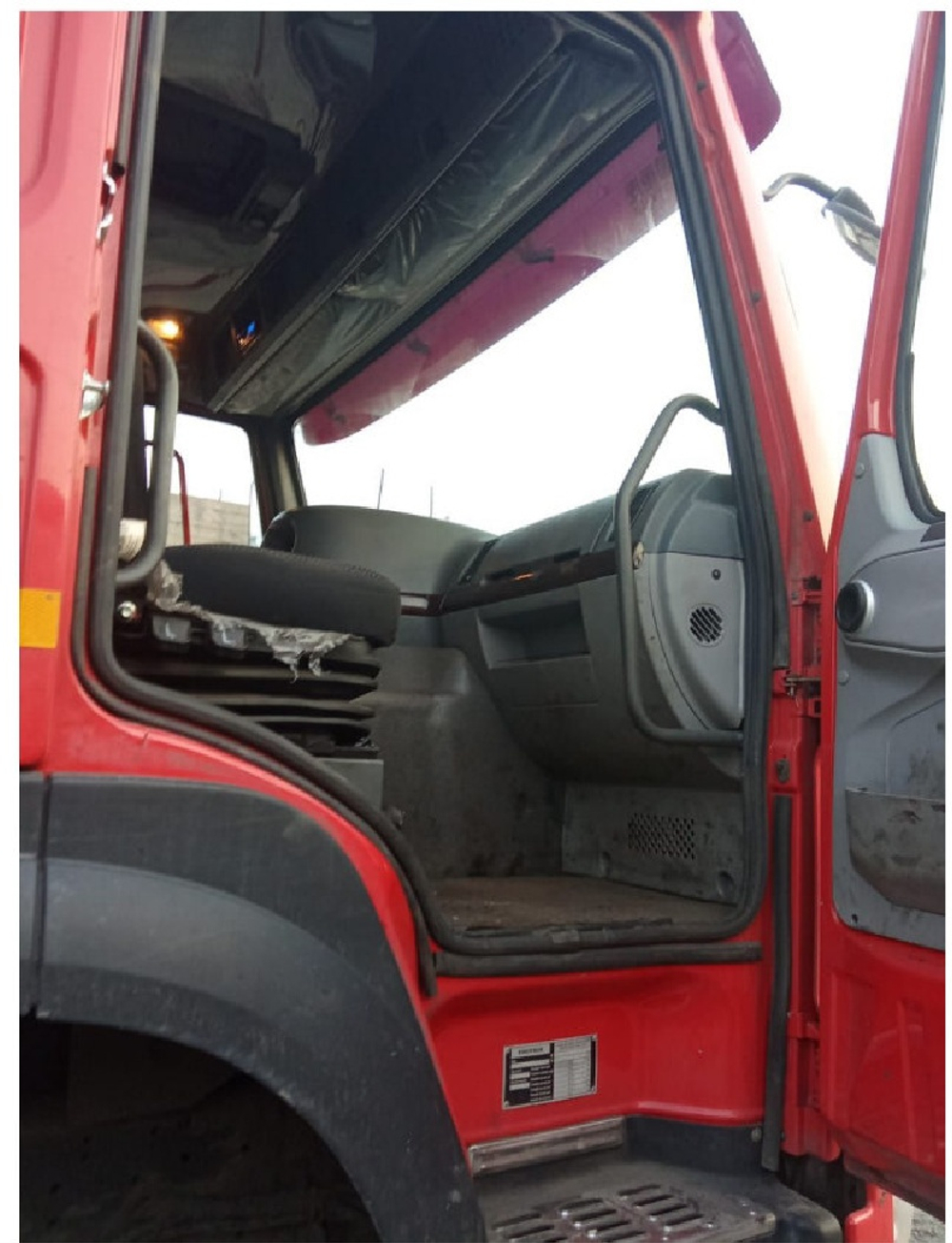 Howo ZZ* 8x4 Самосвал ZZ3407S3867E (Дизель, 9,7 л, 373 л.с, МТ)