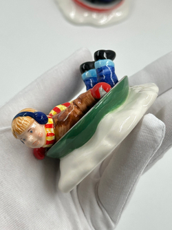 Набор фигурок «Катание с горки» Department 56