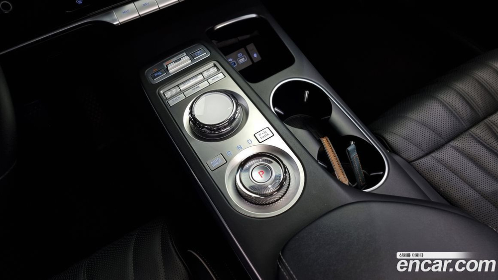 Genesis GV70 3.5T Бензин AWD (12.2020)