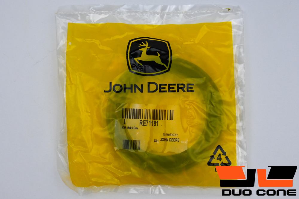 Армированная манжета (Сальник) RE71181 John Deere