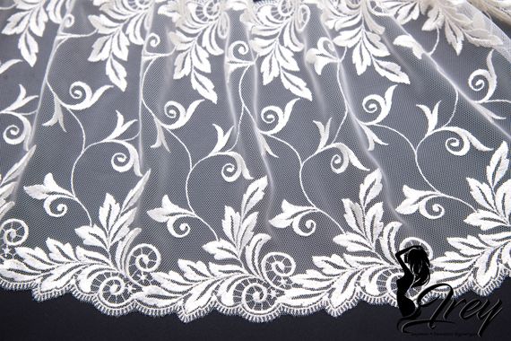 05-39 Вышивка на неэл. сетке 22 см, айвори 004