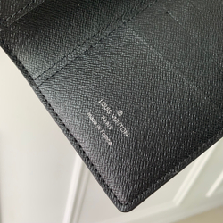 Louis Vuitton Brazza Wallet