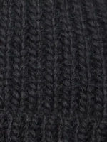 Шапка для мальчика с козырьком на осень