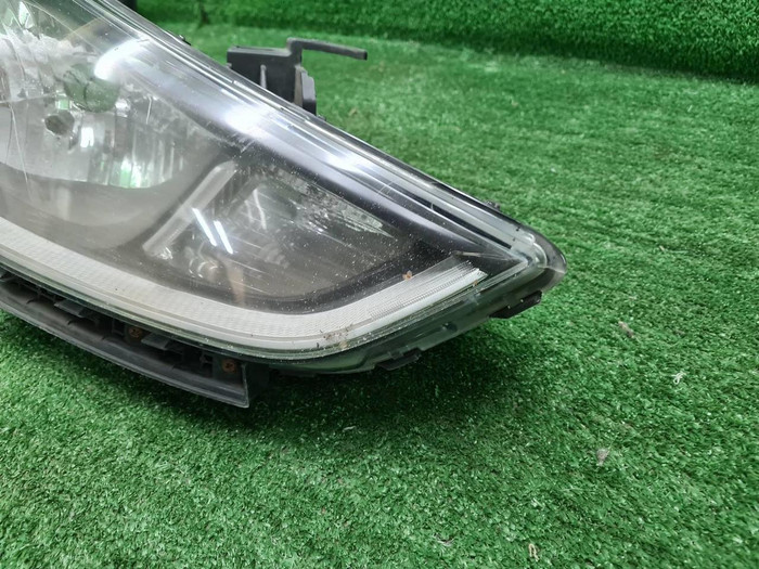 Фара правая Hyundai Solaris 2 (2017-2020) галоген