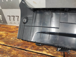 Кожух замка багажника Toyota Camry (XV50) 11-18 Б/У Оригинал 5838733111