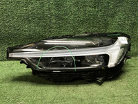 Битая Фара левая Volvo XC60 2 (2017-2021) LED