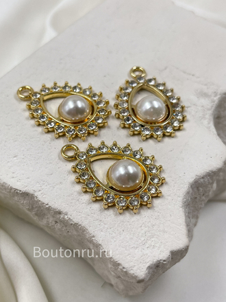 Подвеска золотистая с жемчугом и стразами скидка