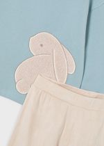 пуловер с брюками