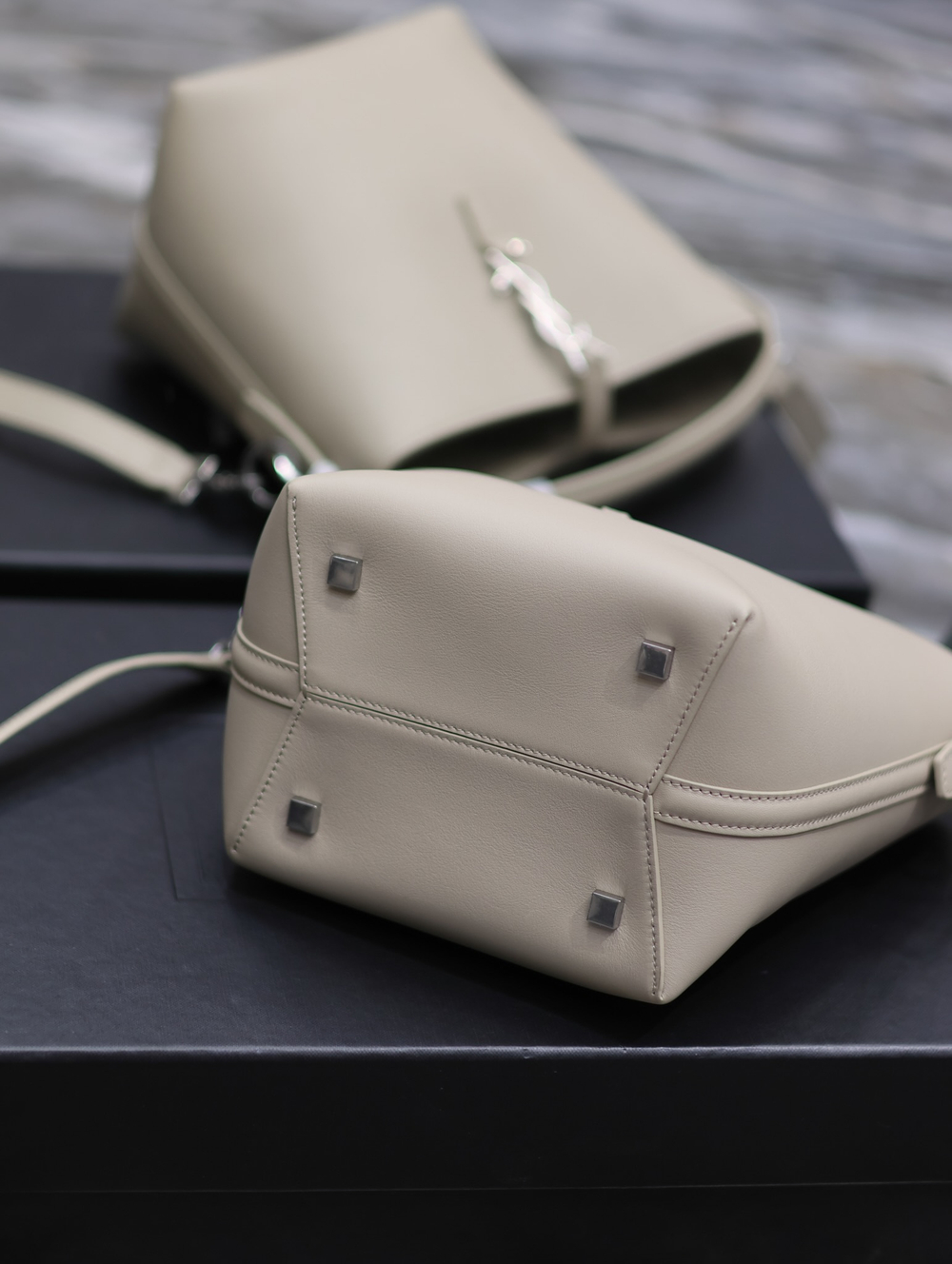 Saint Laurent LE 37 Small 20 cm