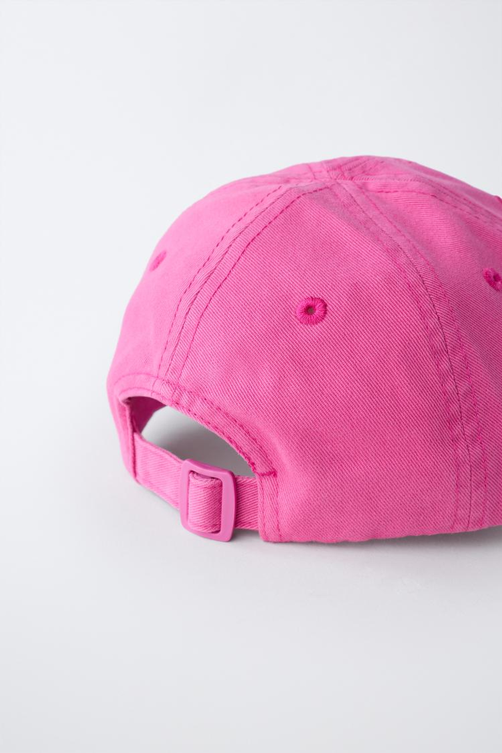ZARA КЕПКА С ЭФФЕКТОМ ПОТЕРТОСТИ И ВЫШИВКОЙ, РОЗОВЫЙ