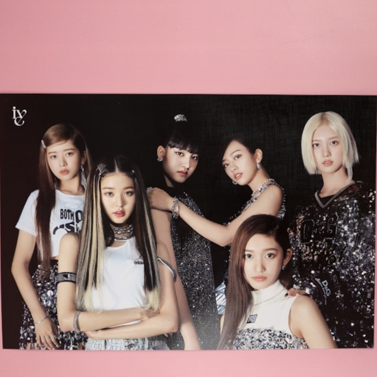 Набор постеров в ассортименте IVE 8 шт, 42х29см (№1)