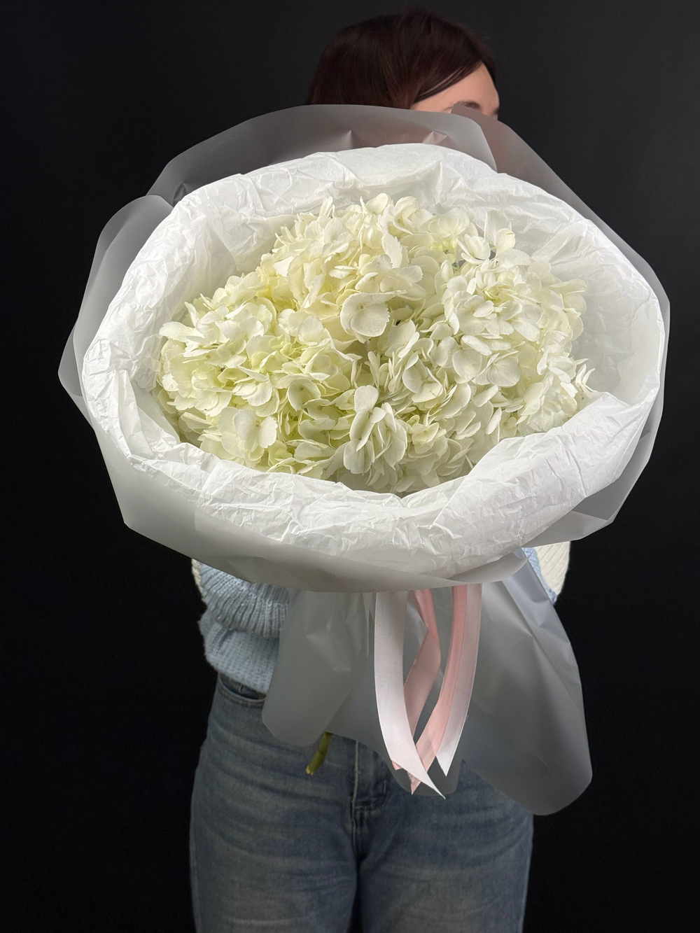 Гортензия белая моно букет 3 штуки