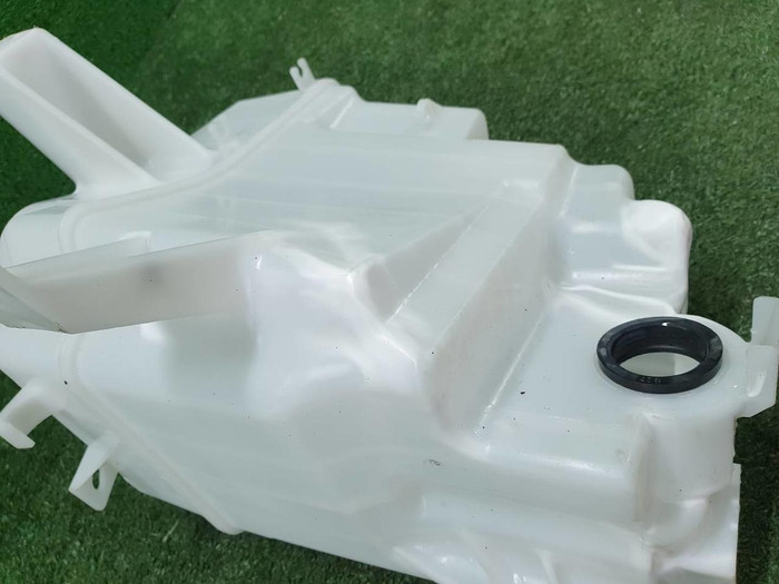 Бачок омывателя Lexus NX 1 (2017-2021)