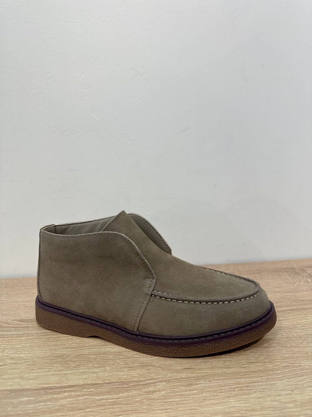 Лоферы из натуральной замши