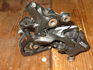 Задний переключатель Shimano Zee 10 sp