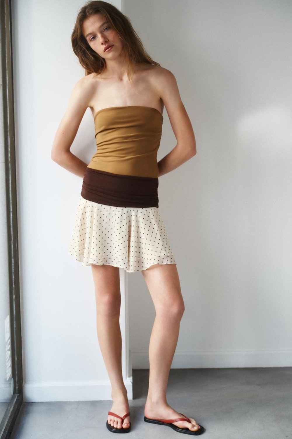 ZARA КОМБИНИРОВАННОЕ ПЛАТЬЕ В ГОРОШЕК, КАРАМЕЛЬНЫЙ