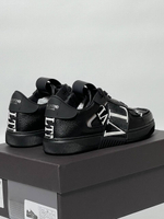 Кроссовки Valentino
