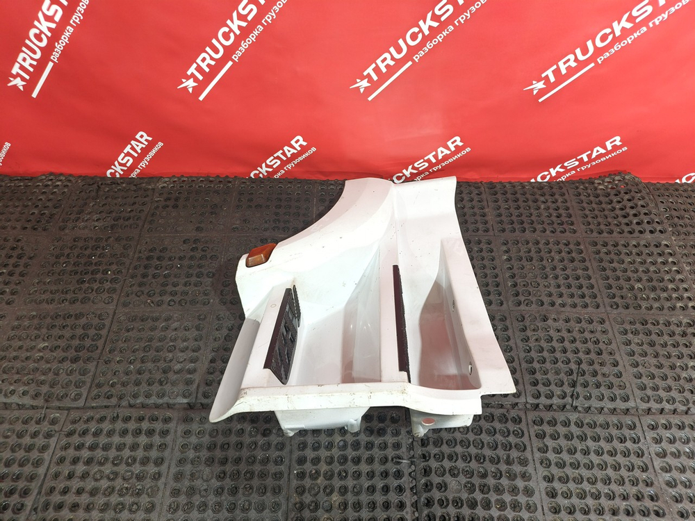 Корпус подножек левый