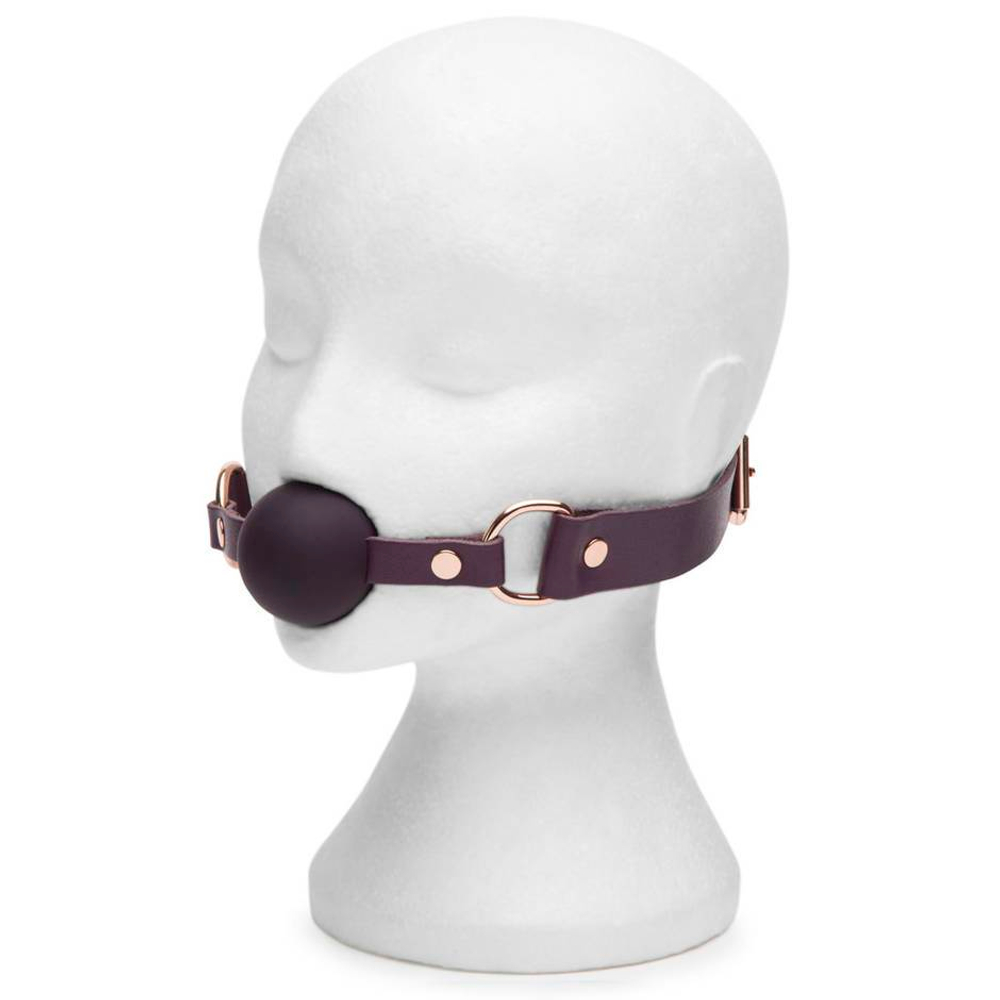 Фиолетовый кляп-шар Cherished Collection Leather Ball Gag (Цвет: фиолетовый)