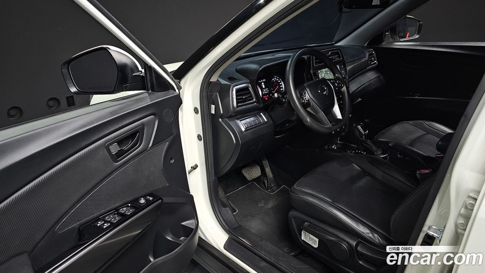KG Mobility (Ssangyong) Very New Tivoli Дизель 1.6 2WD (05.2020)