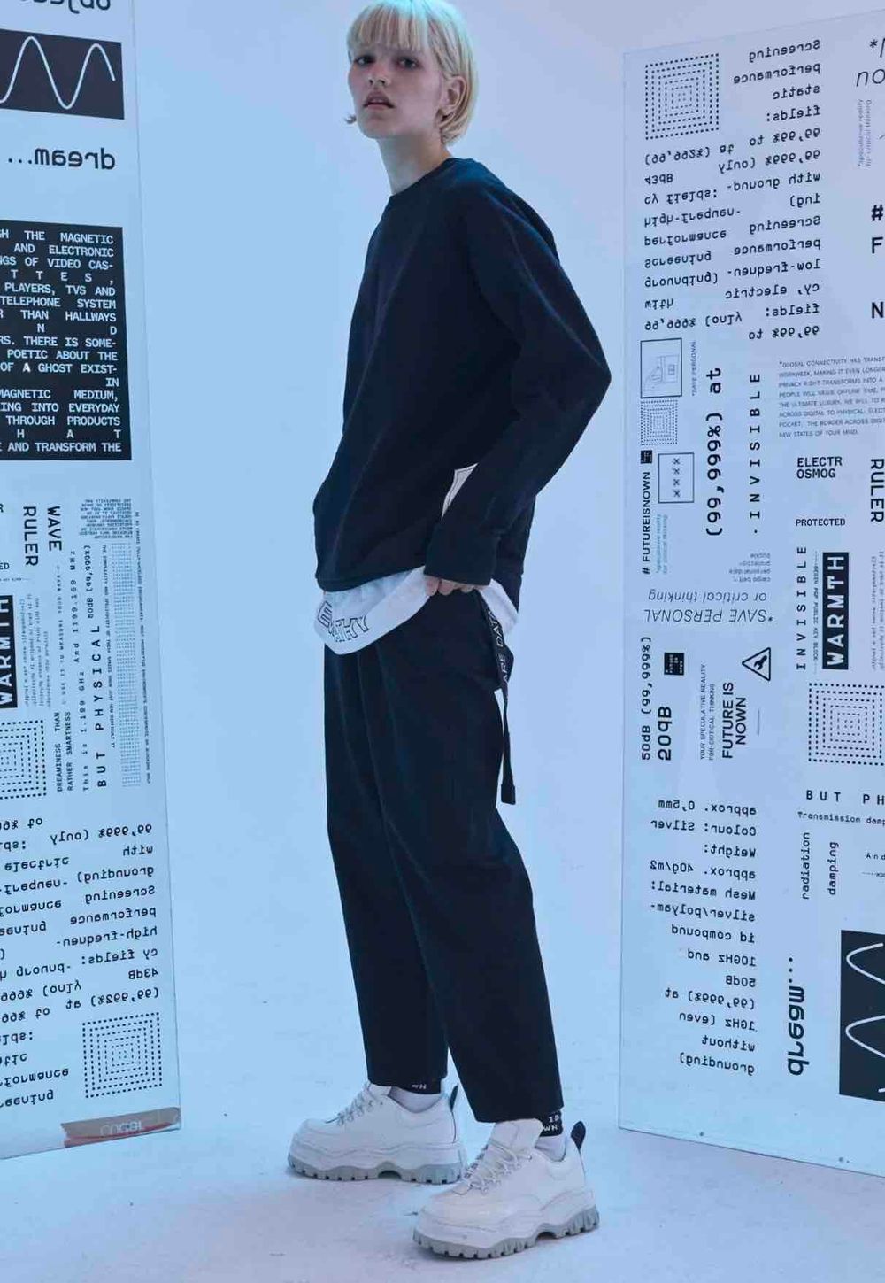 Толстовка Futureisnown Text Back Sweatshirt Черная