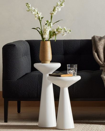 Комплект белых приставных столиков “Сомерсет”