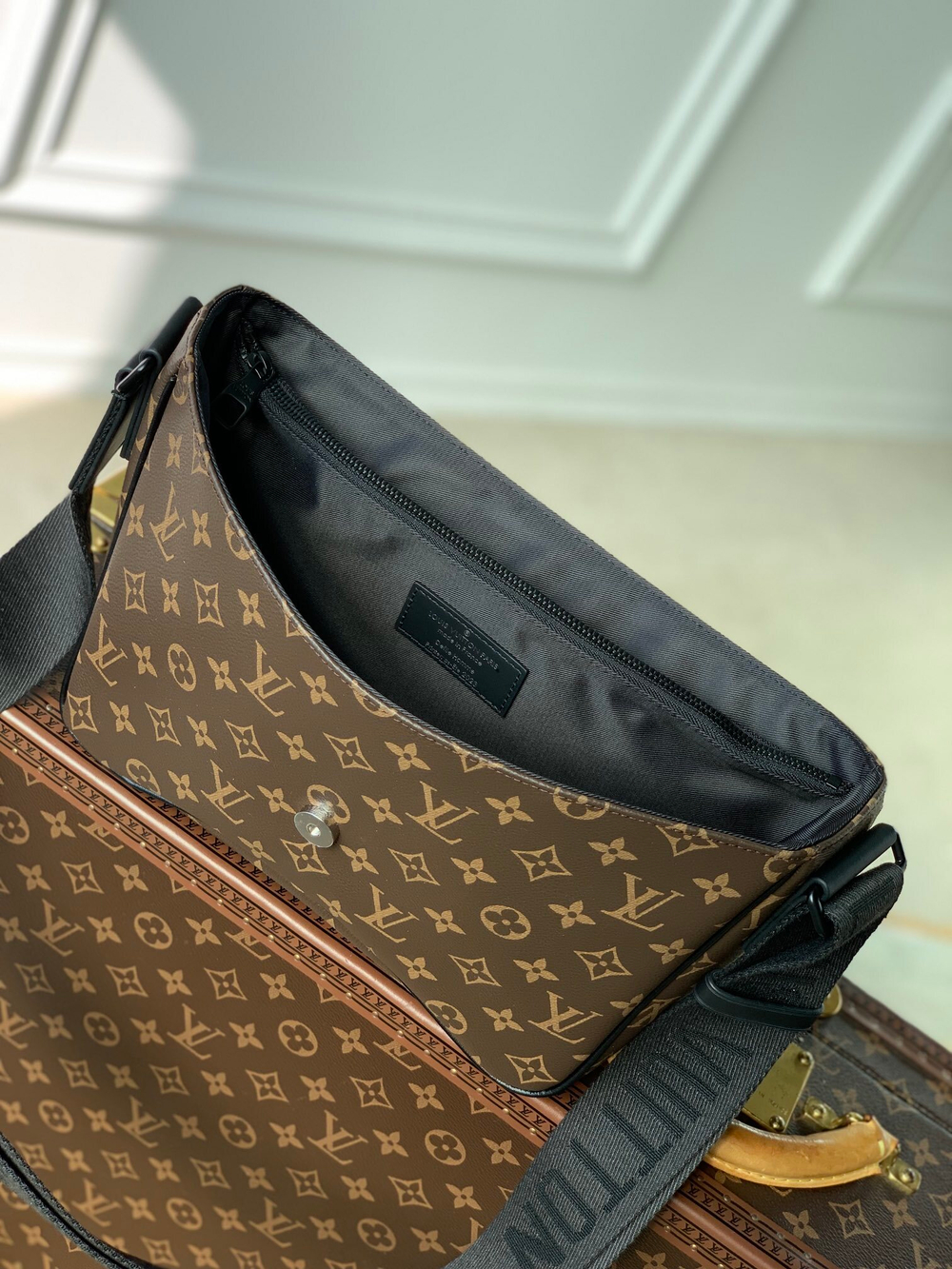 Louis Vuitton Montsouris Messenger Bag