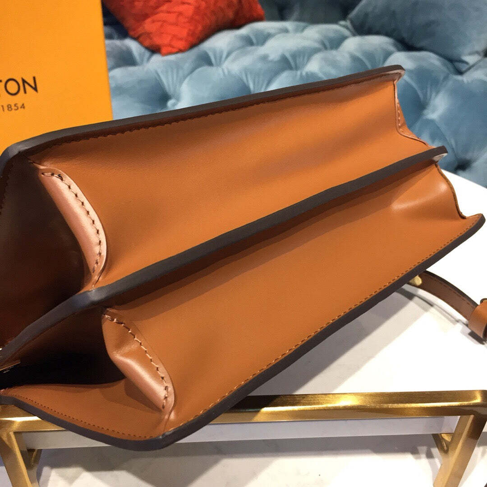 Louis Vuitton Dauphine MM